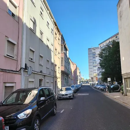 Parque Nacoes Oriente Flat * Лиссабон